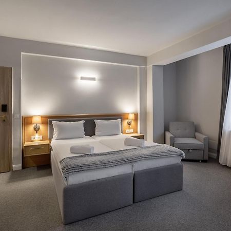 Genesis By Eden Hotel Predeal Exterior foto