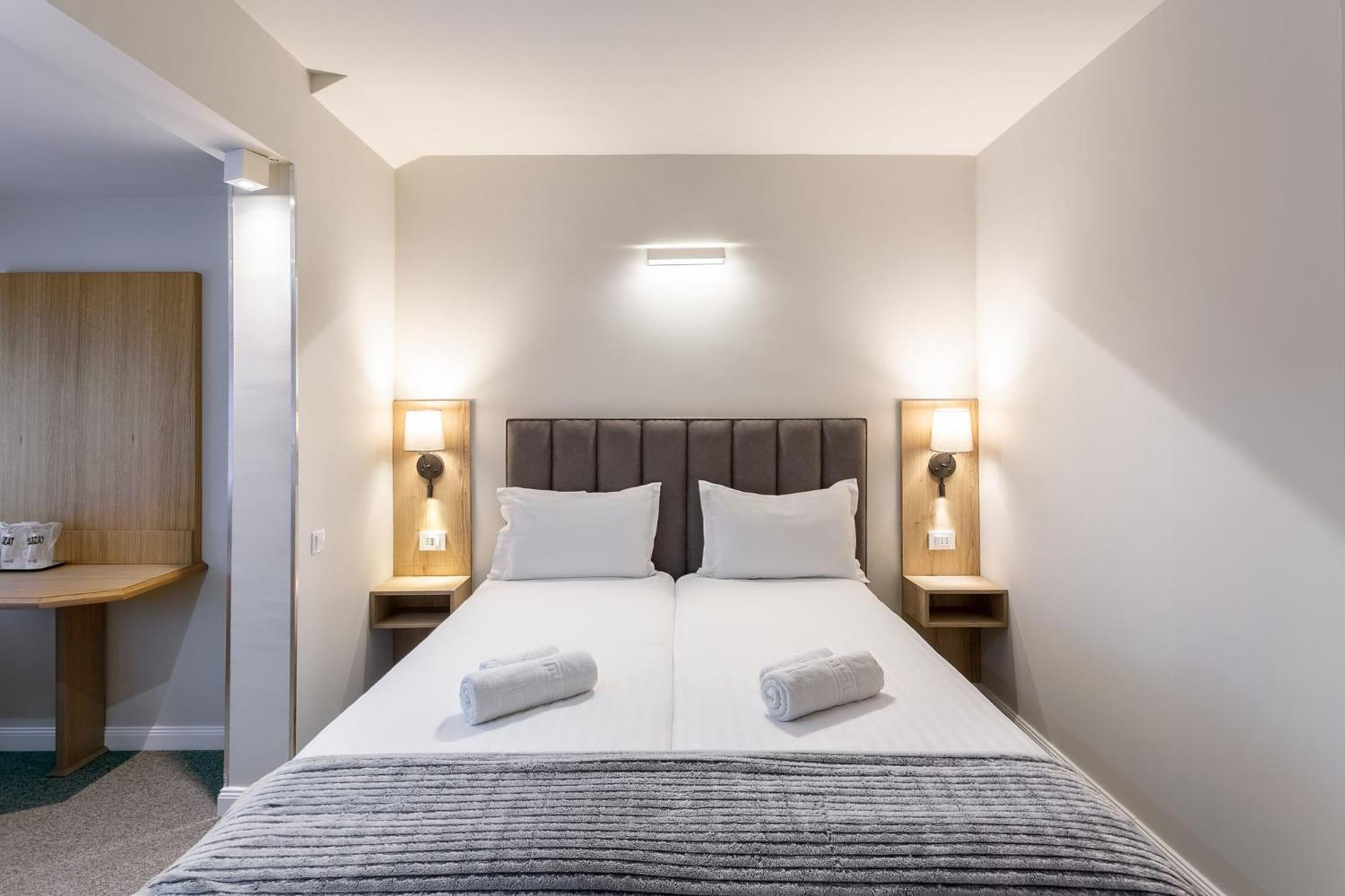 Genesis By Eden Hotel Predeal Exterior foto