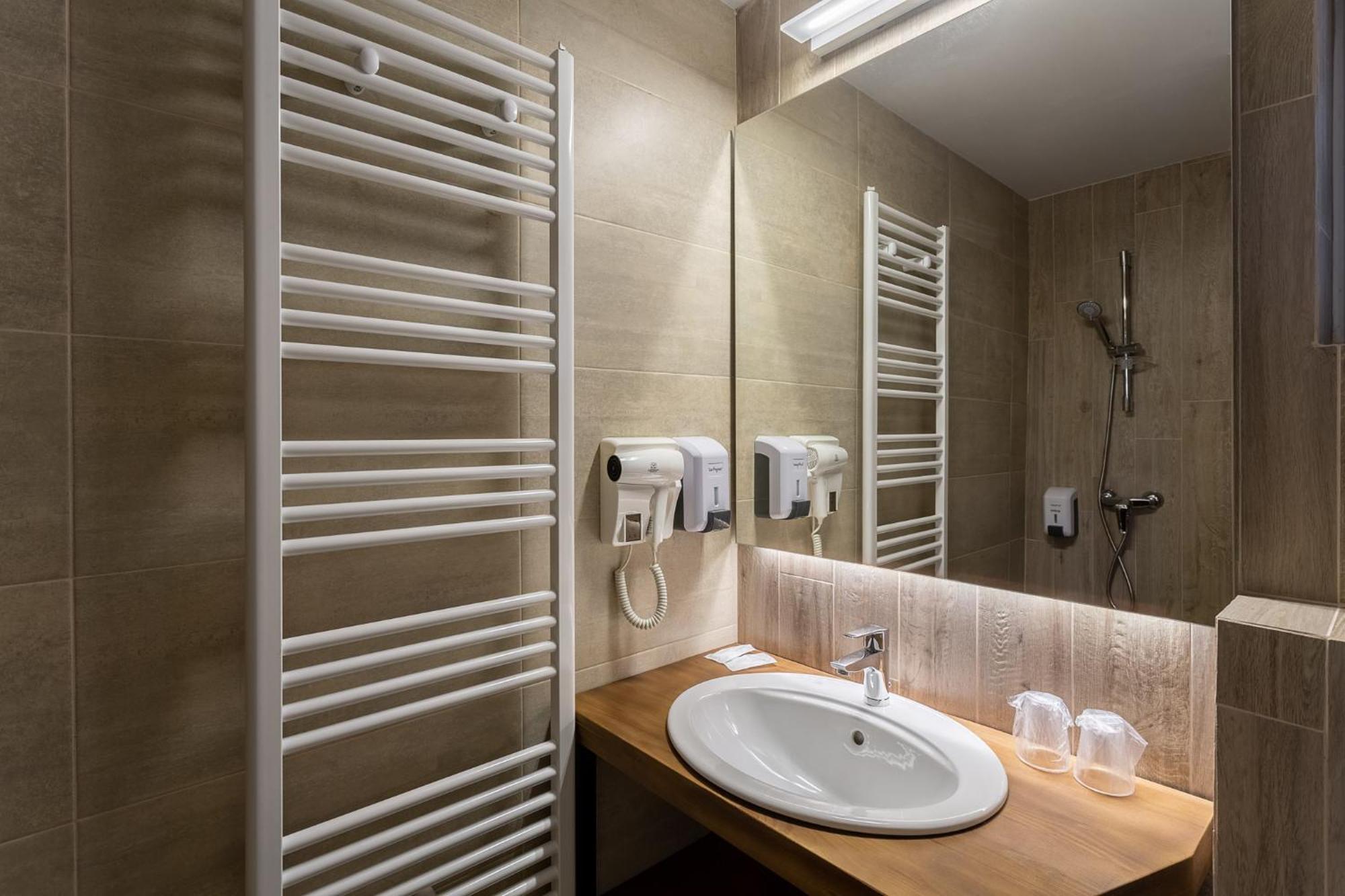 Genesis By Eden Hotel Predeal Exterior foto