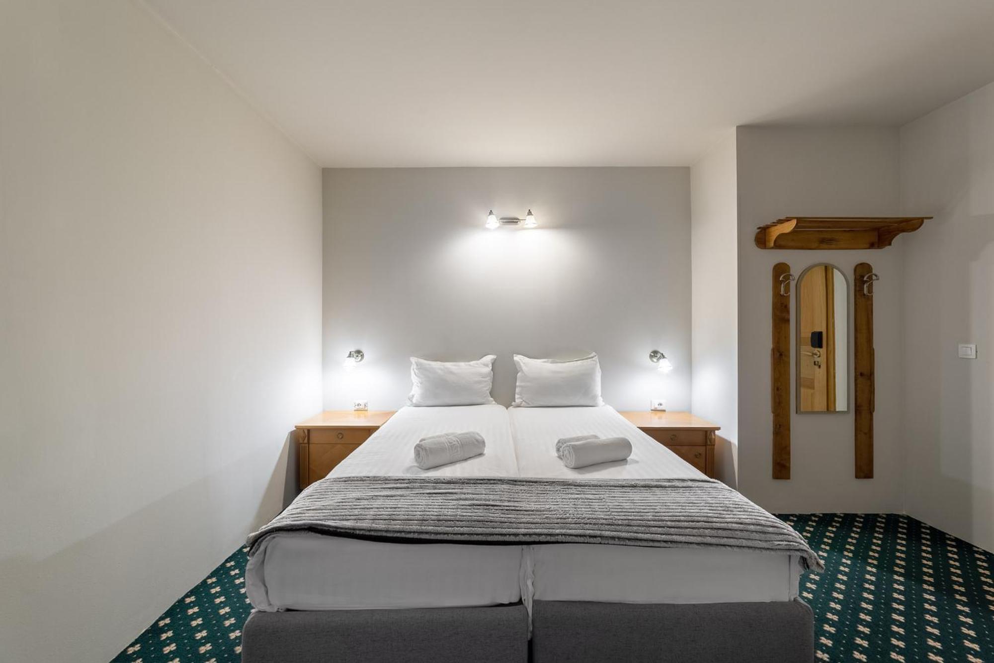 Genesis By Eden Hotel Predeal Exterior foto