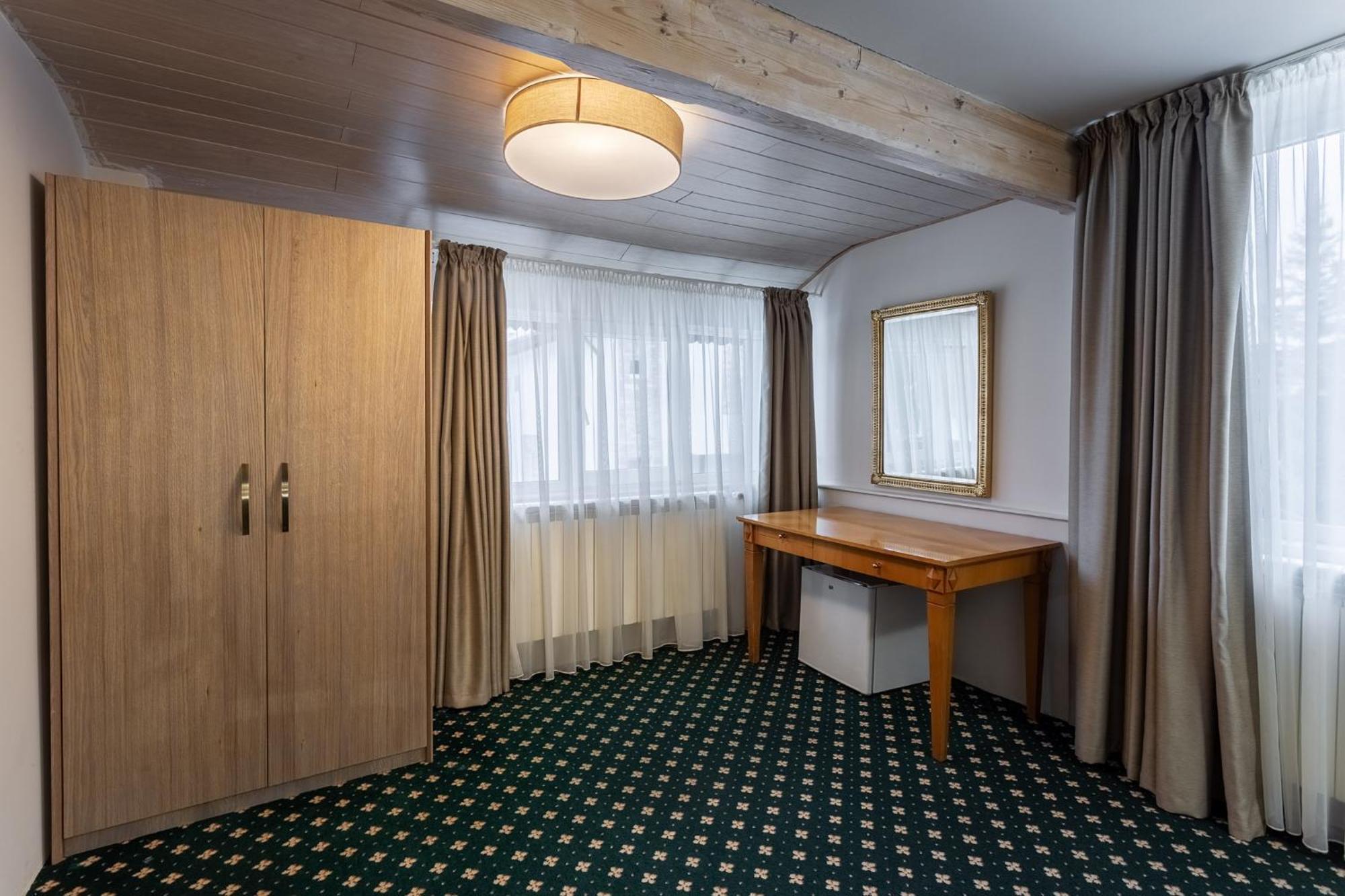 Genesis By Eden Hotel Predeal Exterior foto