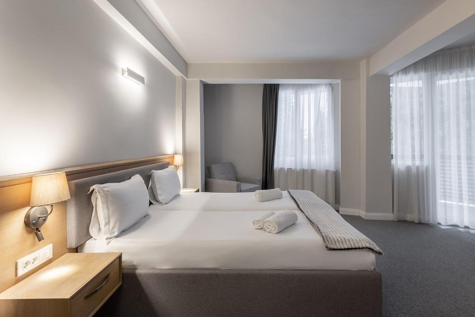 Genesis By Eden Hotel Predeal Exterior foto